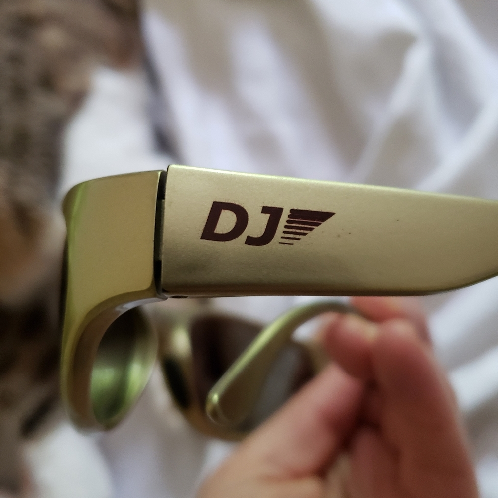Vtg Bollè Gold Framed Sports Sunglasses - Picture 9 of 9